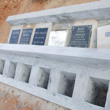 1. Overview - Old memorial wall