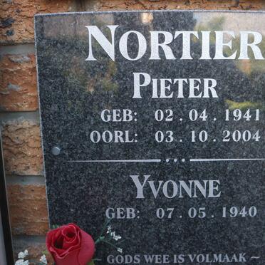 NORTIER Pieter 1941-2004 &amp; Yvonne 1940-