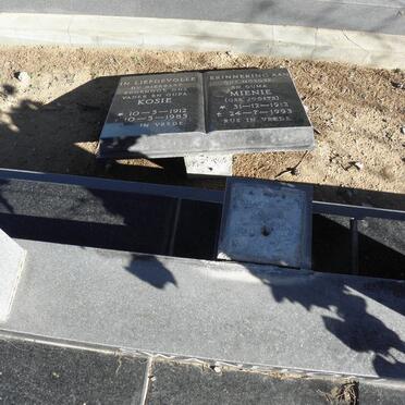 SWANEPOEL Kosie 1912-1985 &amp; Mienie JOOSTE 1912-1993