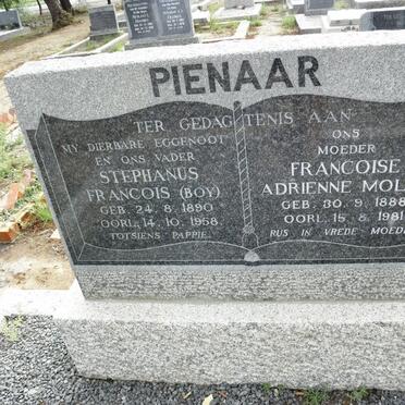 PIENAAR Stephanus Francois 1890-1958 &amp; Francoise Adrienne Molyn 1888-1981