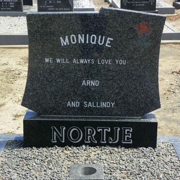 NORTJE Monique 