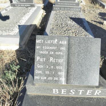BESTER Piet Retief 1933-1985