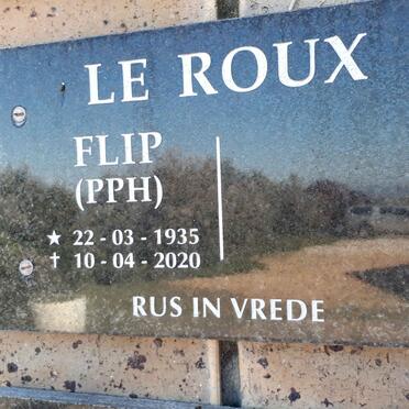 Western Cape, BETTY'S BAY, NG Gemeente Kleinmond Gemeentesentrum, Gedenkmuur / Memorial Wall