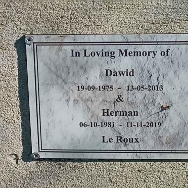 ROUX Dawid, le 1975-2013 :: ROUX Herman, le 1981-2019 