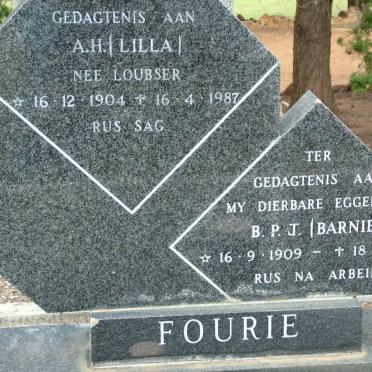 FOURIE B.P.J. 1909-1982 &amp; A.H. LOUBSER 1904-1987
