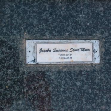 MUIR S.M.J. 1908-1985 :: MUIR Jacoba Susanna Stout 1934-2013