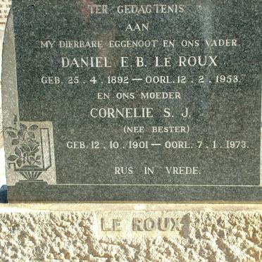 ROUX Daniel E.B., le 1892-1953 &amp; Cornelie S.J. BESTER 1901-1973