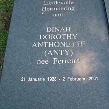 SMIT Pieter Willem 1922-2006 &amp; Dinah Dorothy Anthonette FERREIRA 1928-2001 _2