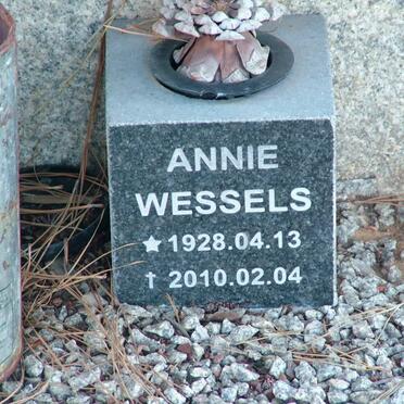 WESSELS Annie 1928-2010