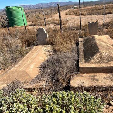 Western Cape, CALITZDORP district, Calitzdorp, Goedverwagting 35_7, farm cemetery
