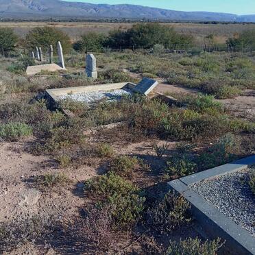 Western Cape, CALITZDORP district, Warmwater 60_2, farm cemetery