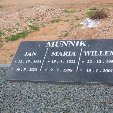 MUNNIK Jan 1911-2001 :: MUNNIK Maria 1922-1998 :: MUNNIK Willem 1951-2001
