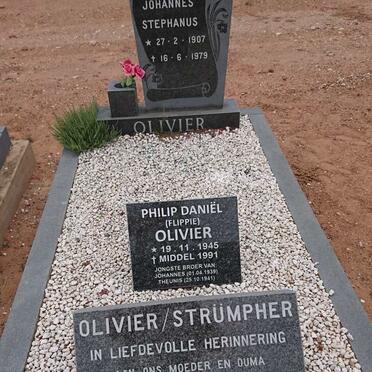 OLIVIER Johannes Stephanus 1907-1979 &amp; Dora Regina STRÜMPHER nee SWANEPOEL 1916-1983