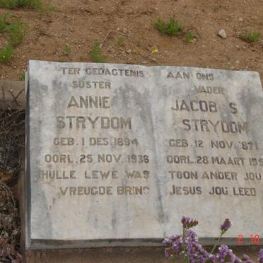 STRYDOM Jacob S. 1871-1951 :: STRYDOM Annie 1894-1936