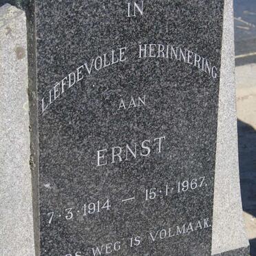 DYK Ernst, van 1914-1967