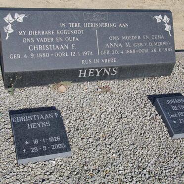 HEYNS Christiaan F. 1880-1974 &amp; Anna M. v.d. MERWE 1888-1982
