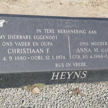 HEYNS Christiaan F. 1880-1974 &amp; Anna M. v.d. MERWE 1888-1982