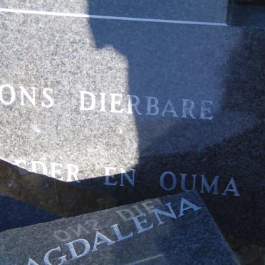 HOFMEESTER Clara Magdalena 1922-2006 :: ? Frances Rina 1954-1994 