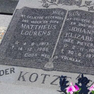KOTZE Mattheus Lourens 1913-1986 &amp; Johanna Elizabeth PIETERSE 1913-1970