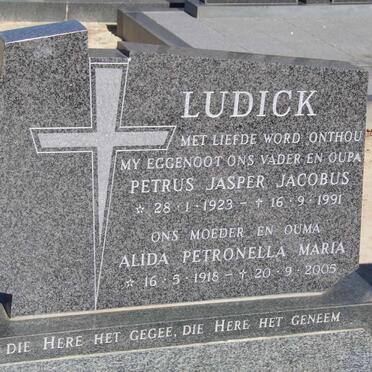 LUDICK Petrus Jasper Jacobus 1923-1991 &amp; Alida Petronella Maria 1918-2005