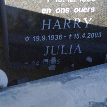 MOORE Harry 1936-2003 &amp; Julia 19?5- :: MOORE Herman 1961-1996