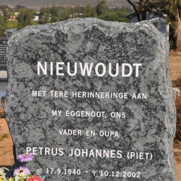 NIEUWOUDT Petrus Johannes 1940-2002