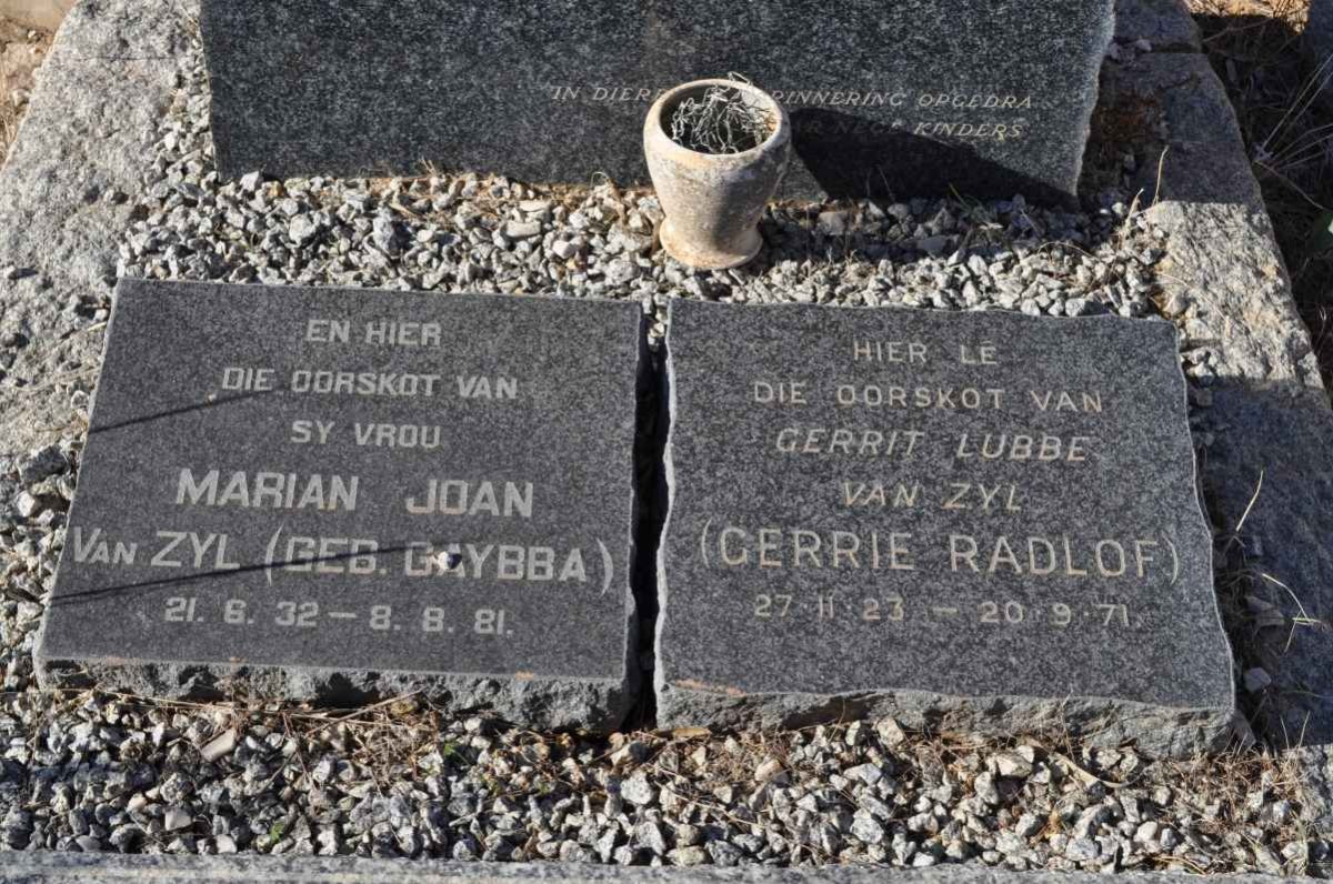 ZYL Gerrit Lubbe, van 1923-1971 &amp; Eliza Marian Joan GAYBBA 1932-1981