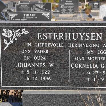ESTERHUYSEN Johannes W. 1922-1996 &amp; Cornelia G.S. 1926-1992