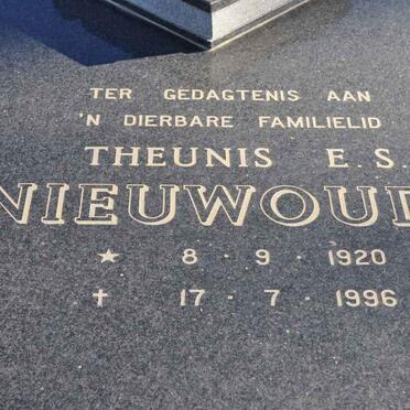 NIEUWOUDT Theunis E.S. 1920-1996
