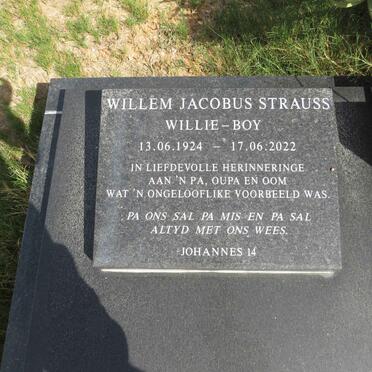 STRAUSS Willem Jacobus 1924-2022 & Anna MINNIE 1936-2012 :: STRAUS Loffie 1956-2011_3