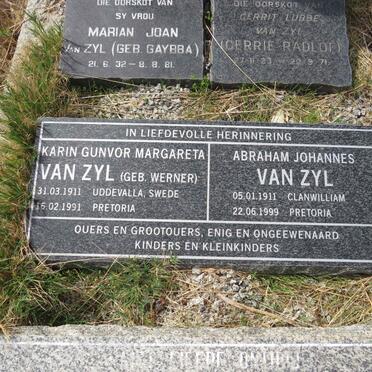 ZYL, van :: LUBBE :: WERNER :: DUNNINGHAM :: GAYBBA