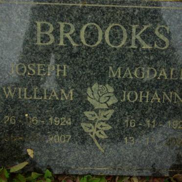 BROOKS Joseph William 1924-2007 &amp; Magdalena Johanna 1923-2007