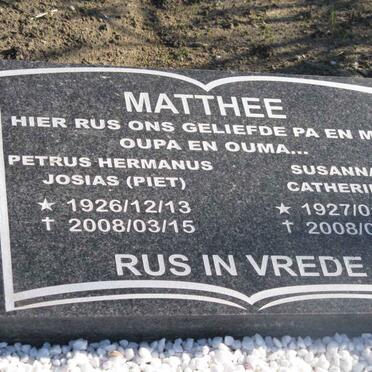 MATTHEE Petrus Hermanus Josias 1926-2008 &amp; Susanna Catherina 1927-2008