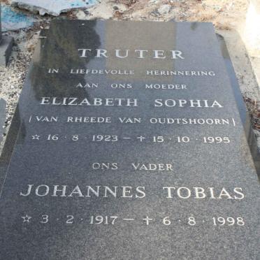 TRUTER Johannes Tobias 1917-1998 &amp; Elizabeth Sophia VAN RHEEDE VAN OUDTSHOORN 1923-1995