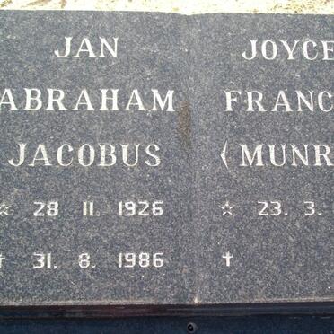 VILJOEN Abraham Jacobus 1926-1986 &amp; Joyce Francis MUNRO 1933-