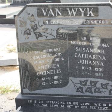 WYK Andries Cornelis, van 1900-1987 &amp; Susannah Catharina Johanna 1909-1993