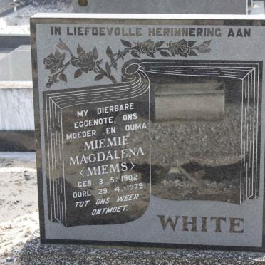 WHITE Miemie Magdalena 1902-1979