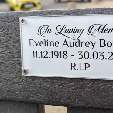 BOUWER Eveline Audrey 1918-2002