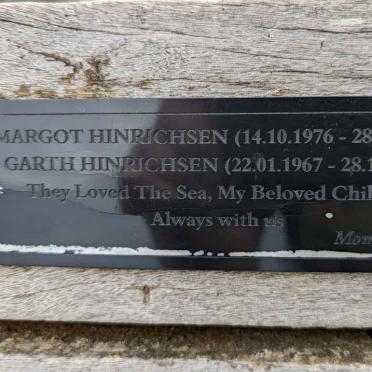 HINRICHSEN Garth 1967-2013 :: HINRICHSEN Margot 1976-1999