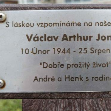 JONAK Vaclav Arthur 1944-2017