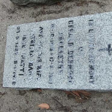 ABERNETHY Gerald Desmond 1913-1981 &amp; Patricia Mary PRATT 1927-1998