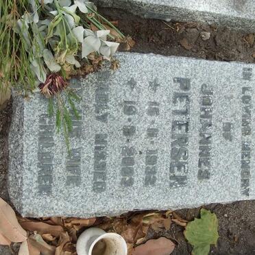 PETERSEN Johannes 1932-2003