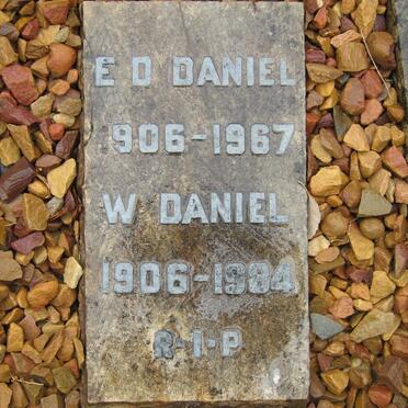 DANIEL E.D. 1906-1967 :: DANIEL W. 1906-1984