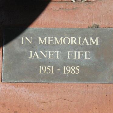 FIFE Alan Hoyle 1909-1997 &amp; Kay 1916-2002 :: FIFE Janet 1951-1985 :: FIFE Niel Hoyle 1944-1994