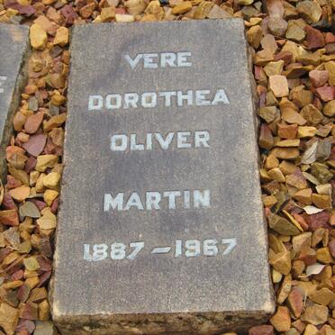 MARTIN Vere Dorothea Oliver 1887-1967