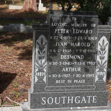 SOUTHGATE Peter Edward 1931-1969 :: SOUTHGATE Ivan Harold 1938-1981 :: SOUTHGATE Desmond 1940-1983 :: SOUTHGATE Arthur 1927-1985