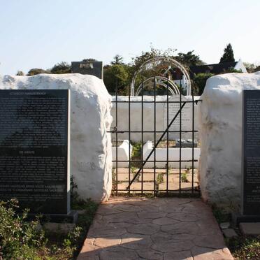4. Cemetery entrance in 2009