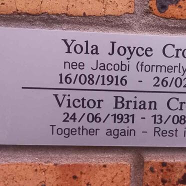 CROSSLEY Victor Brian 1931-2014 & Yola Joyce JACOBI formerly PECK 1916-2002