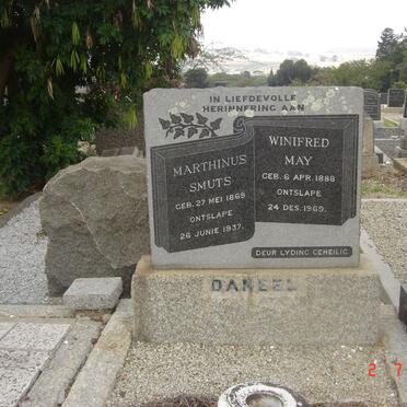 DANEEL Marthinus Smuts 1869-1937 &amp; Winifred May 1888-1969
