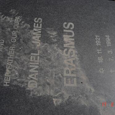 ERASMUS Daniel James 1921-1994 :: BRENZEL Loretta Gertruida 1957-1994